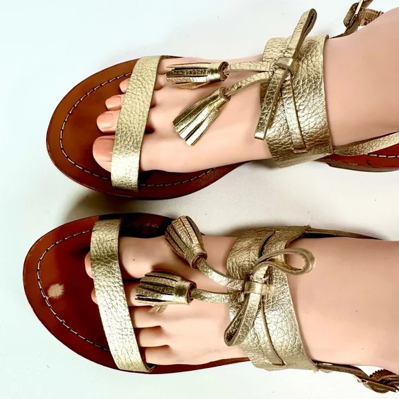 Kate Spade Carlita in Gold Metallic leather Sandals - Picture 5 of 9